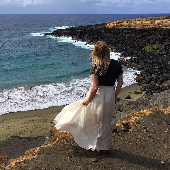 Anthropologie Dresses & Skirts - Anthropologie flowy maxi skirt in cream color